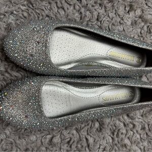 Dream Pairs Women's rhinestone Flats - Silver